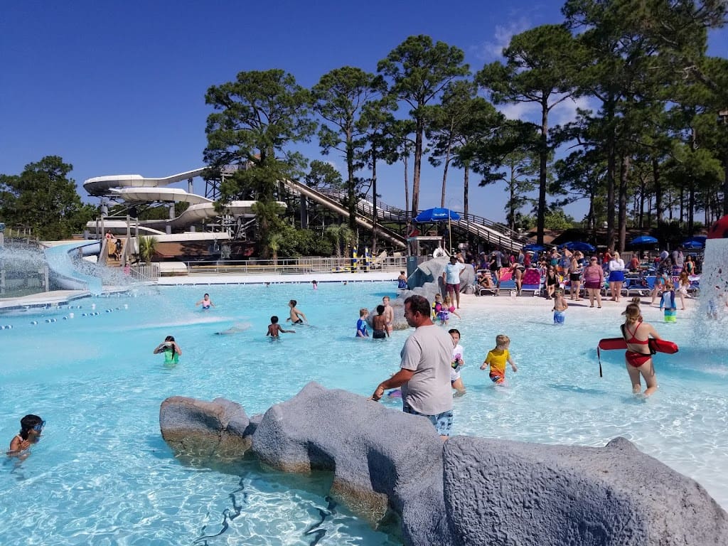 Shipwreck Island Waterpark
